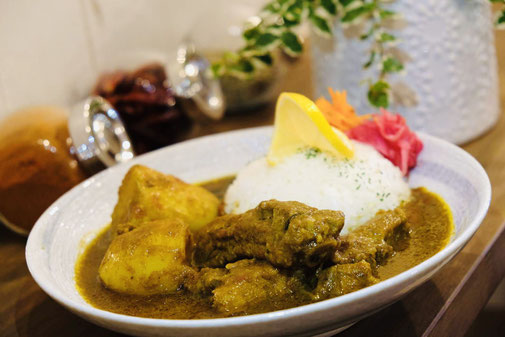 mama curry スペアリブカレー